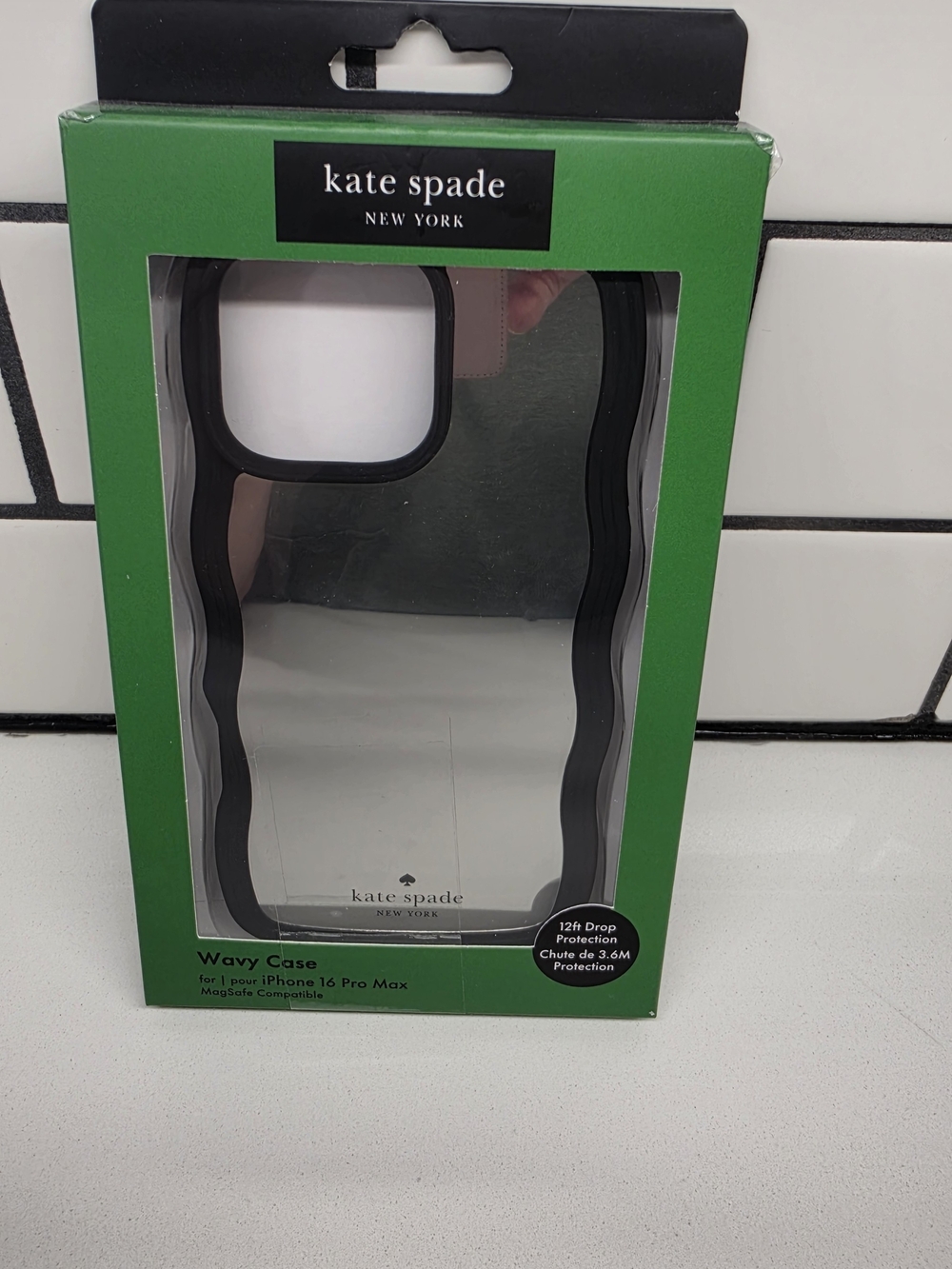 Kate Spade black Wavy Case For Iphone 16 Pro Max